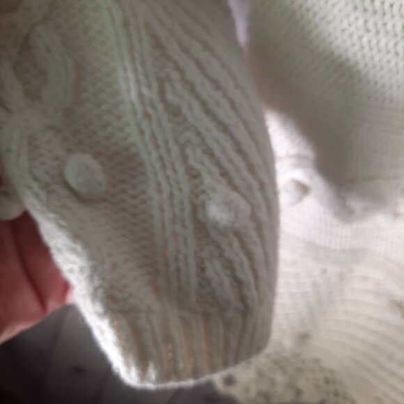 Vintage Express Hand Knit 1980s Floral Crochet Hem sweater - Picture 10 of 11